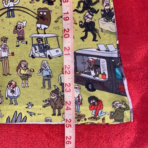 Junior’s Cartoon Network Regular Show Group Shot Day/Night Graphic Tee - Picture 12 of 12